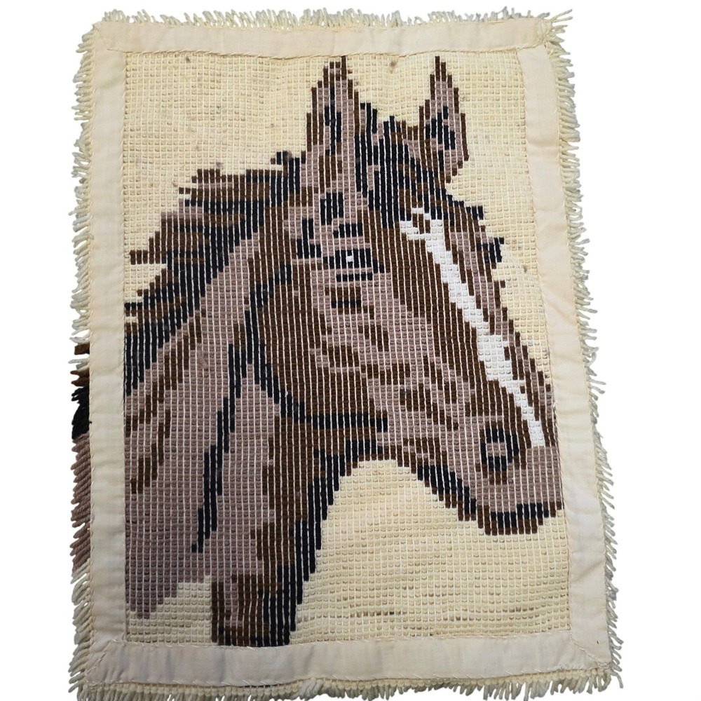 Vintage Latch Hook Horse Head Rug Wall Hanging Brown Cream Shaggy Textile Art - Picture 9 of 9